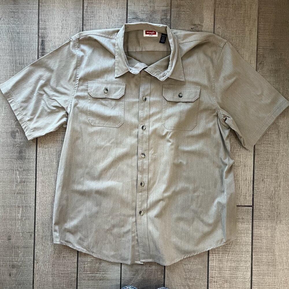 Wrangler Khaki Short Sleeve Button Down Shirt XL Utility Pockets Cotton Blend